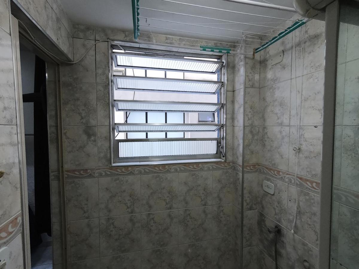 Sala Living Em Predio Familiar Na Av Da Apartamento