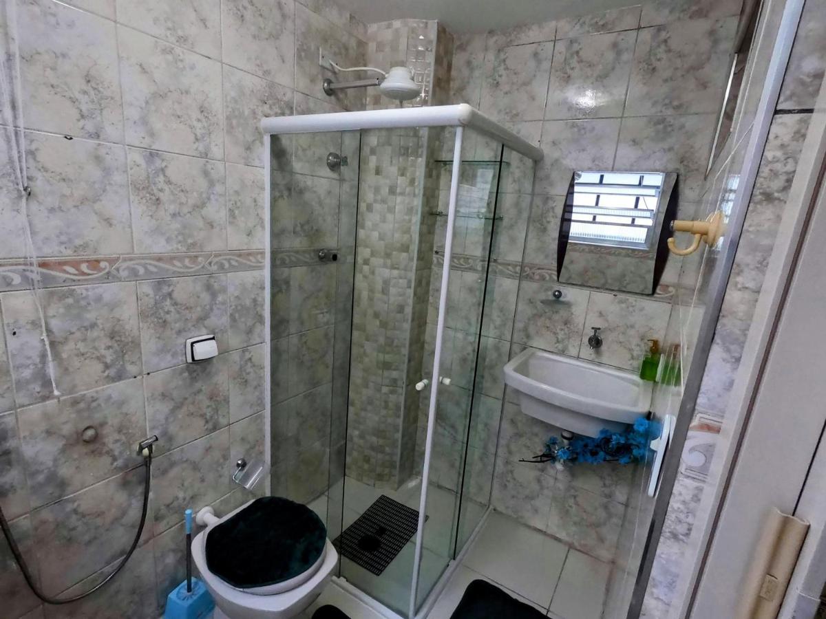 Sala Living Em Predio Familiar Na Av Da * Santos (Sao Paulo)